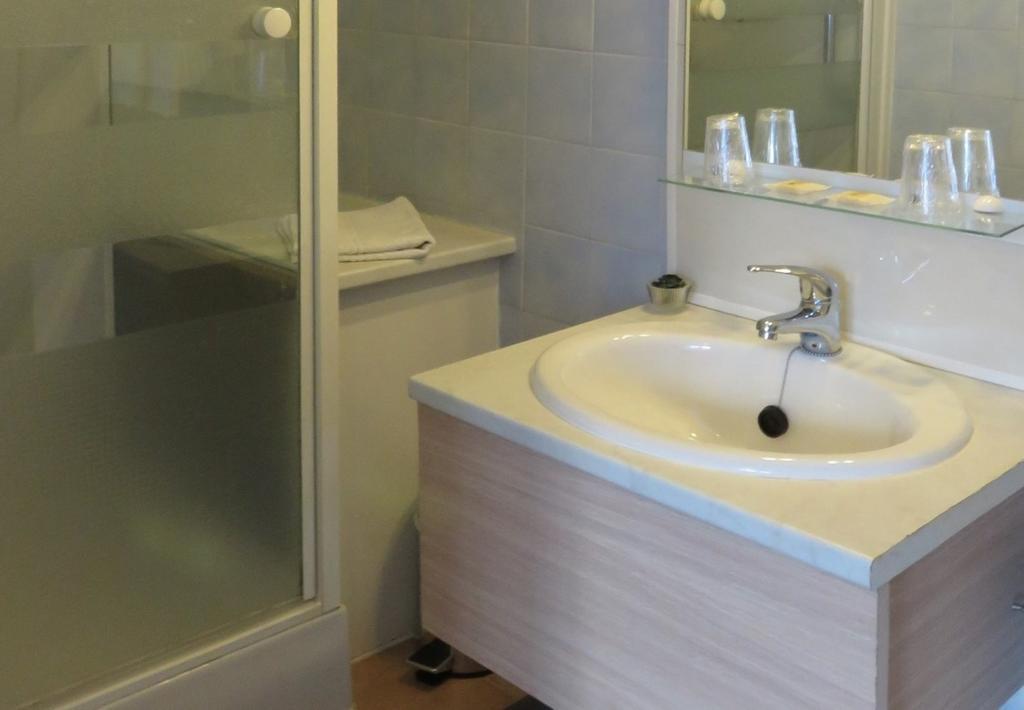Готель Le Relais Du Pont De Rhodes Frayssinet Номер фото