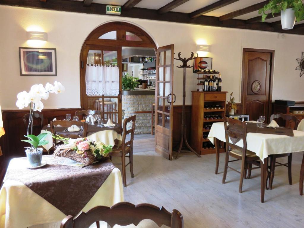 Готель Le Relais Du Pont De Rhodes Frayssinet Екстер'єр фото