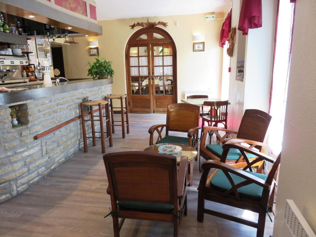 Готель Le Relais Du Pont De Rhodes Frayssinet Екстер'єр фото